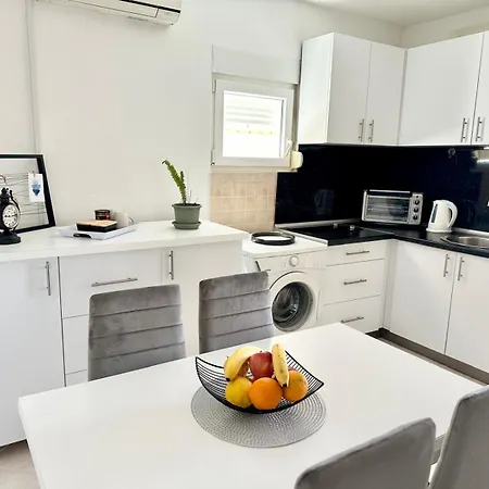 Apartamento Sunny Oasis With A Beautiful View